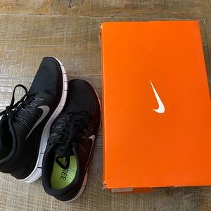 Nike Women’s Free 5.0+